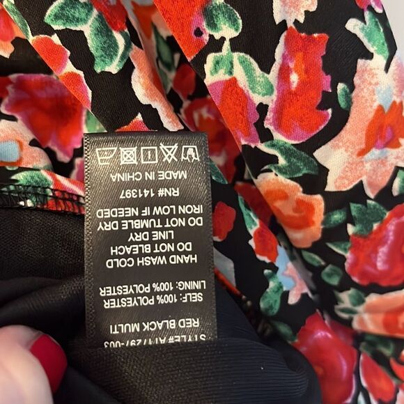 ASTR The Label Floral Elbow Sleeve Cropped Blouse, Large, NWT - Picture 7 of 9